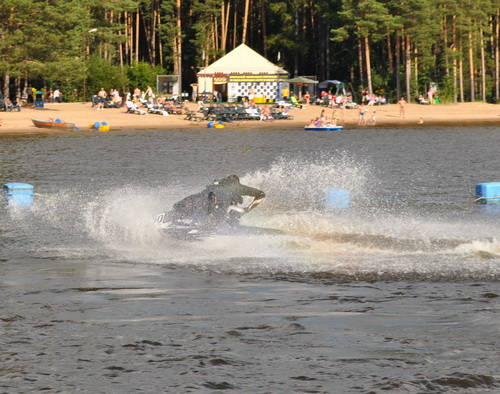 Водные гонки в Демидково